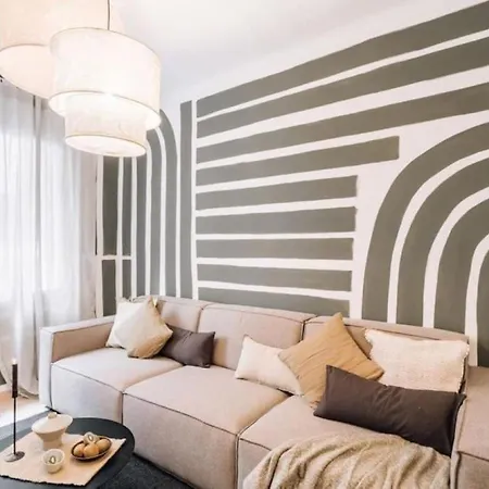 Kananga - 3 Bedroom In Gracia Apartment Barcelona