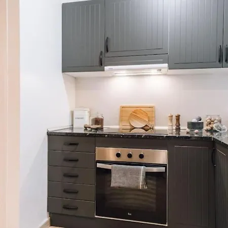 Apartment Kananga - 3 Bedroom In Gracia *