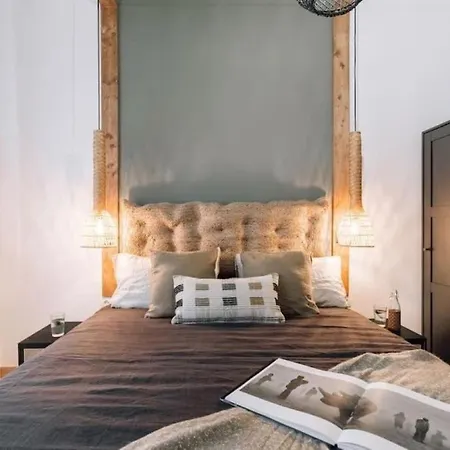 Apartment Kananga - 3 Bedroom In Gracia Barcelona